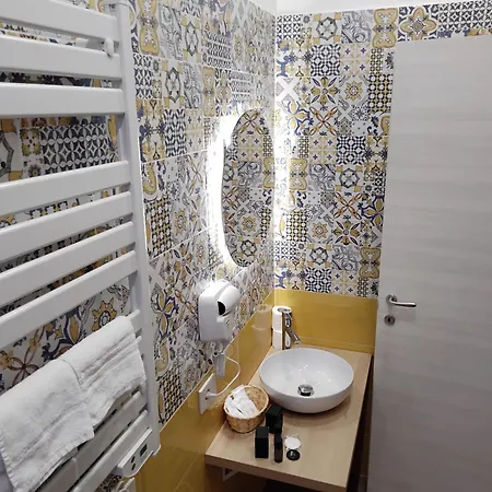 Andrew 2 Bed and Breakfast 3*